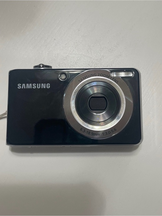 samsung compact digital camera